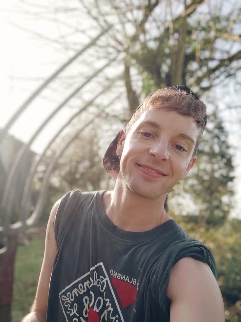 Simplifying / Workaway Diaries